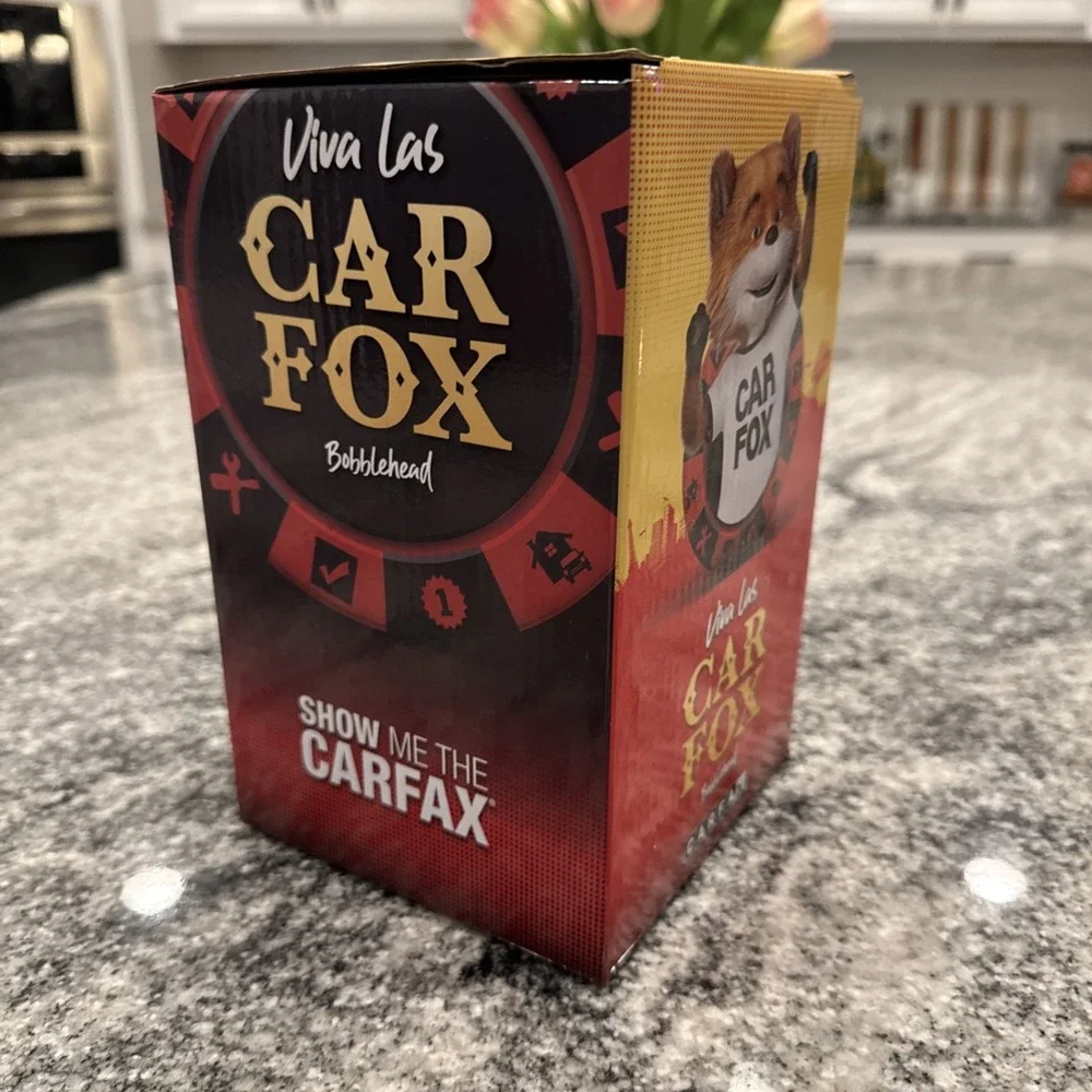 CARFAX CAR FOX BOBBLEHEAD FIGURE 2020 Elvis Viva‎ Las Vegas Bobble Head #29